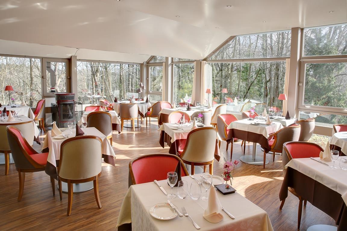 Western Le Loch 3* Auray